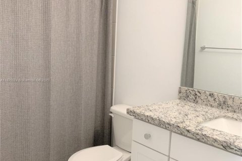 Touwnhouse à louer à Pembroke Pines, Floride: 4 chambres, 178.28 m2 № 1794413 - photo 10