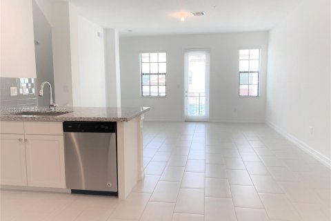 Touwnhouse à louer à Pembroke Pines, Floride: 4 chambres, 178.28 m2 № 1794413 - photo 20