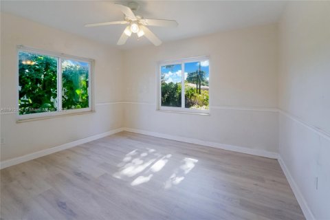 Купить виллу или дом в Майами, Флорида 2 спальни, 119.38м2, № 1972546 - фото 10