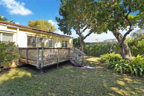 Купить виллу или дом в Майами, Флорида 2 спальни, 119.38м2, № 1972546 - фото 15