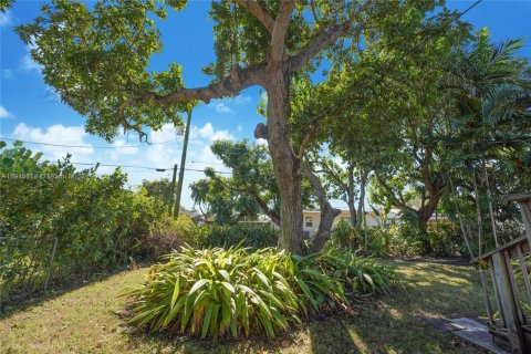 Купить виллу или дом в Майами, Флорида 2 спальни, 119.38м2, № 1972546 - фото 22