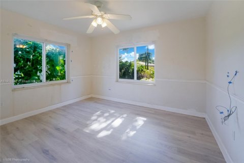 Купить виллу или дом в Майами, Флорида 2 спальни, 119.38м2, № 1972546 - фото 21