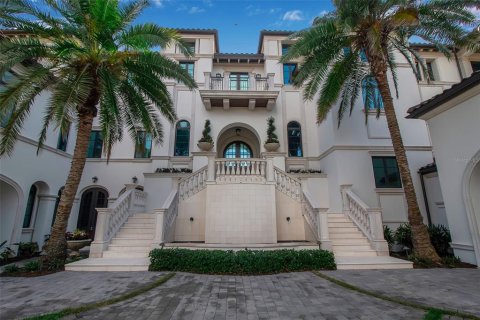 Villa ou maison à vendre à Sarasota, Floride: 5 chambres, 984.76 m2 № 2112225 - photo 10