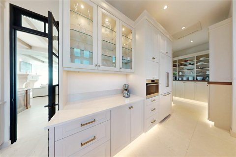 Villa ou maison à vendre à Sarasota, Floride: 5 chambres, 984.76 m2 № 2112225 - photo 22