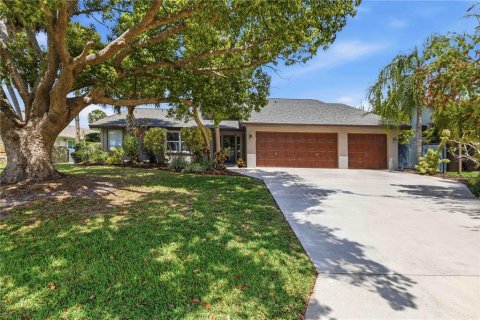 Casa en Sarasota, Florida 5 dormitorios, 295.62 m2 № 2122857