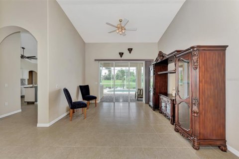 House in Rotonda, Florida 3 bedrooms, 190.17 sq.m. № 1678125 - photo 10