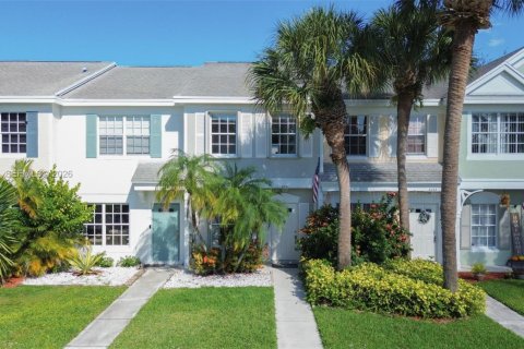 Таунхаус в Тамарак, Флорида 2 спальни, 103.12м2 № 1996529