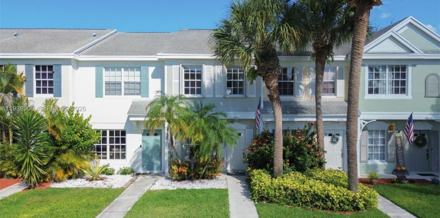 Таунхаус в Тамарак, Флорида 2 спальни, 103.12м2 № 1996529