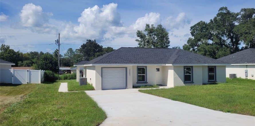 Villa ou maison à Dunnellon, Floride 4 chambres, 164.07 m2 № 2416681