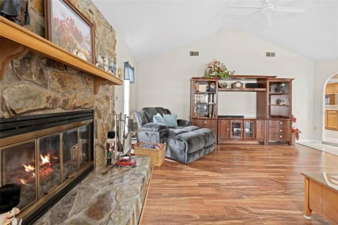 House in Spring Hill, Florida 2 bedrooms, 144 sq.m. № 2122901 - photo 8