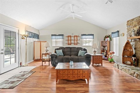 House in Spring Hill, Florida 2 bedrooms, 144 sq.m. № 2122901 - photo 4