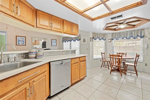 House in Spring Hill, Florida 2 bedrooms, 144 sq.m. № 2122901 - photo 19
