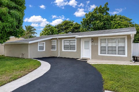 Villa ou maison à North Lauderdale, Floride 6 chambres, 228.35 m2 № 2331275