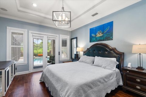 House in Tampa, Florida 5 bedrooms, 347.83 sq.m. № 1885607 - photo 24