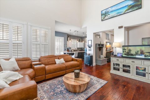 House in Tampa, Florida 5 bedrooms, 347.83 sq.m. № 1885607 - photo 18
