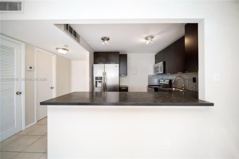 Condominio en alquiler en North Miami Beach, Florida, 1 dormitorio, 72.46 m2 № 2253350 - foto 5