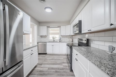 Casa en venta en Winter Haven, Florida, 3 dormitorios, 142.98 m2 № 1918126 - foto 13