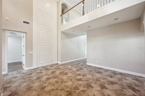 House in Fish Hawk, Florida 5 bedrooms, 402.17 sq.m. № 1681814 - photo 6