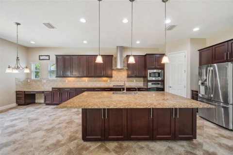 Casa en venta en Fish Hawk, Florida, 5 dormitorios, 402.17 m2 № 1681814 - foto 18