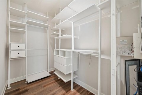Купить виллу или дом в Фиш-Хок, Флорида 10 комнат, 402.17м2, № 1681814 - фото 28