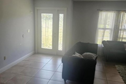 Villa ou maison à louer à Port St. Lucie, Floride: 3 chambres, 142.33 m2 № 2266216 - photo 6