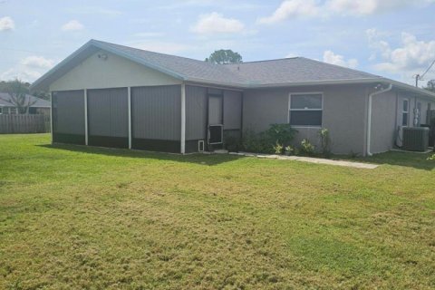 Villa ou maison à louer à Port St. Lucie, Floride: 3 chambres, 142.33 m2 № 2266216 - photo 25