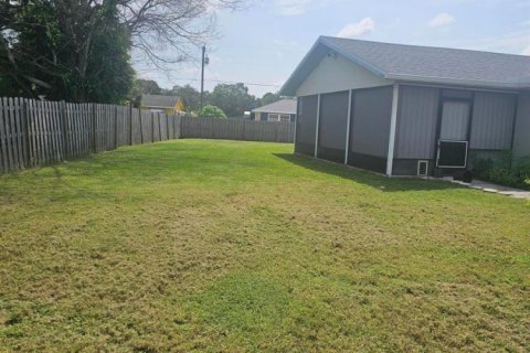 Villa ou maison à louer à Port St. Lucie, Floride: 3 chambres, 142.33 m2 № 2266216 - photo 24