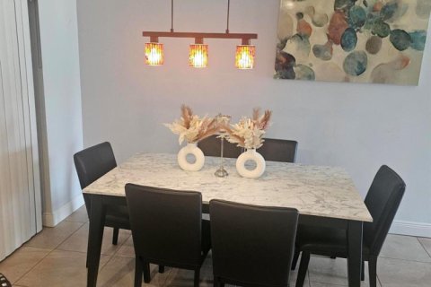 Villa ou maison à louer à Port St. Lucie, Floride: 3 chambres, 142.33 m2 № 2266216 - photo 12