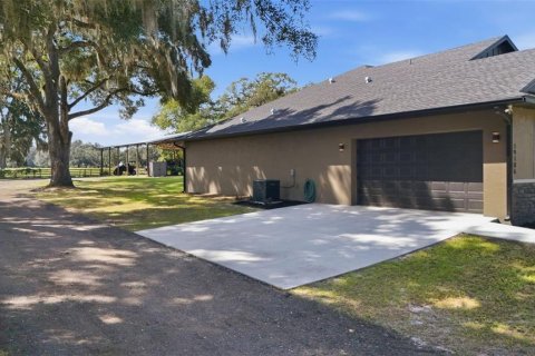 House in Altoona, Florida 4 bedrooms, 266.54 sq.m. № 2396214 - photo 5