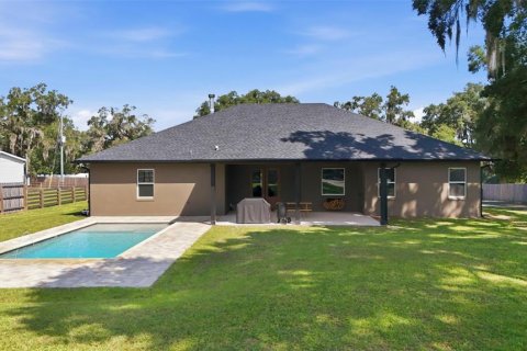 House in Altoona, Florida 4 bedrooms, 266.54 sq.m. № 2396214 - photo 10