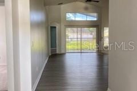 Casa en alquiler en Kissimmee, Florida, 3 dormitorios, 150.87 m2 № 1659680 - foto 3
