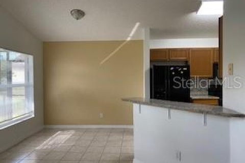 Casa en alquiler en Kissimmee, Florida, 3 dormitorios, 150.87 m2 № 1659680 - foto 10