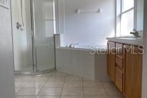 Casa en alquiler en Kissimmee, Florida, 3 dormitorios, 150.87 m2 № 1659680 - foto 15