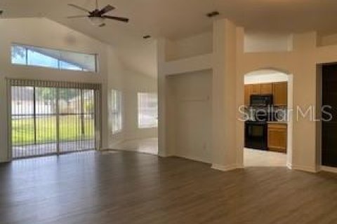 Casa en alquiler en Kissimmee, Florida, 3 dormitorios, 150.87 m2 № 1659680 - foto 6