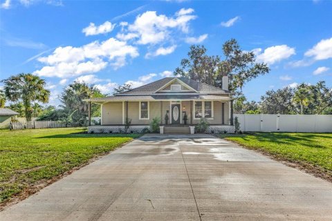 House in Arcadia, Florida 3 bedrooms, 145.11 sq.m. № 2418579