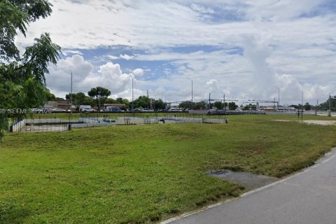 Land in Miami, Florida № 2028161 - photo 3