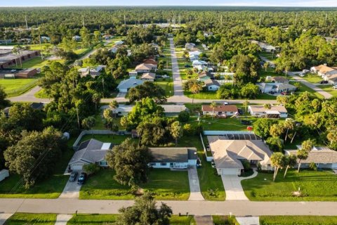 Casa en venta en Port Charlotte, Florida, 3 dormitorios, 119.19 m2 № 1902503 - foto 10
