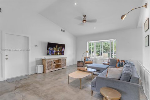 Villa ou maison à vendre à Homestead, Floride: 4 chambres, 263.94 m2 № 1971472 - photo 5