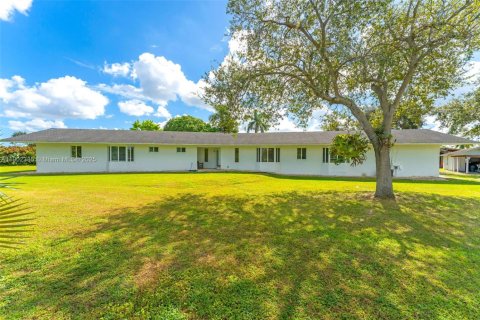 Villa ou maison à vendre à Homestead, Floride: 4 chambres, 263.94 m2 № 1971472 - photo 3