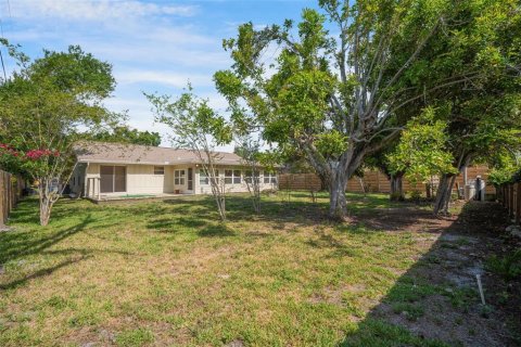 House in Sarasota, Florida 3 bedrooms, 157.47 sq.m. № 1759415 - photo 28