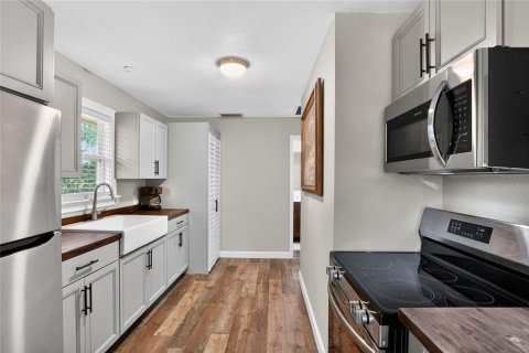 House in Lake Wales, Florida 1 bedroom, 59.46 sq.m. № 2207120 - photo 16
