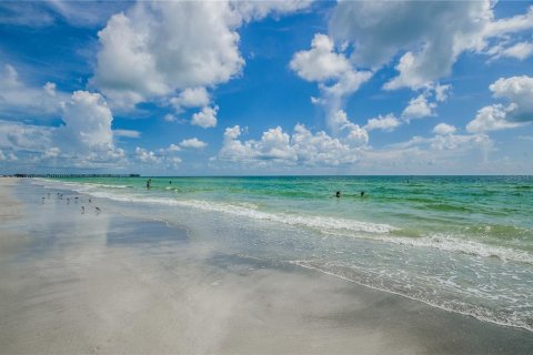 Terreno en venta en Redington Beach, Florida № 1900754 - foto 9