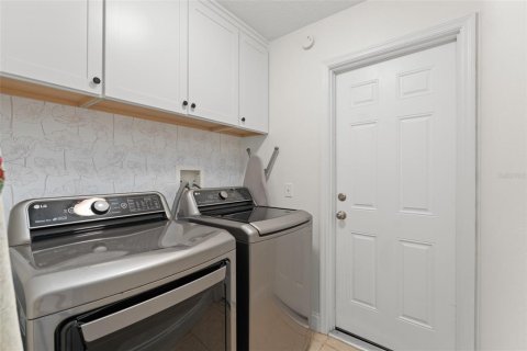 House in Winter Garden, Florida 3 bedrooms, 117.43 sq.m. № 1884853 - photo 26