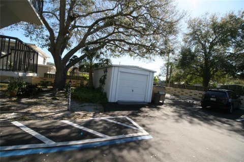 Commercial property in Saint Petersburg, Florida 1224.73 sq.m. № 1854268 - photo 21