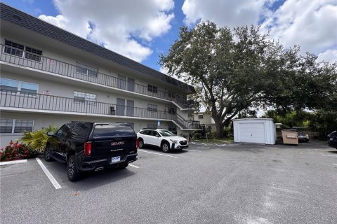 Commercial property in Saint Petersburg, Florida 1224.73 sq.m. № 1854268 - photo 20