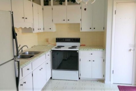 Appartement à louer à Auburndale, Floride: 2 chambres, 75.81 m2 № 2198680 - photo 3