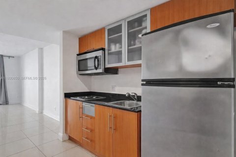Copropriété à vendre à Miami, Floride: 47.19 m2 № 2088498 - photo 6