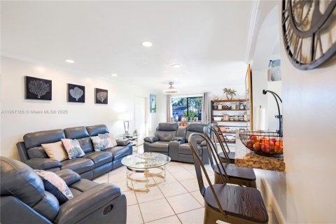 Villa ou maison à vendre à Hollywood, Floride: 3 chambres, 129.51 m2 № 1964244 - photo 26