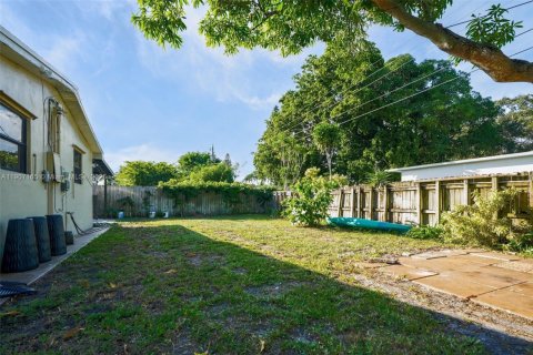 Villa ou maison à vendre à Hollywood, Floride: 3 chambres, 129.51 m2 № 1964244 - photo 28