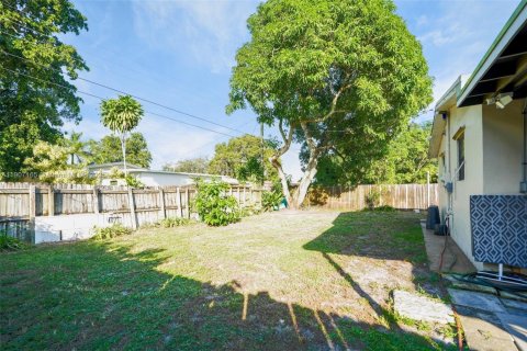 Villa ou maison à vendre à Hollywood, Floride: 3 chambres, 129.51 m2 № 1964244 - photo 29